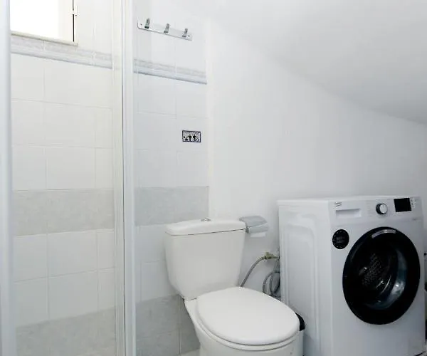 Vilă Irilena - 4bdr House Gennadi