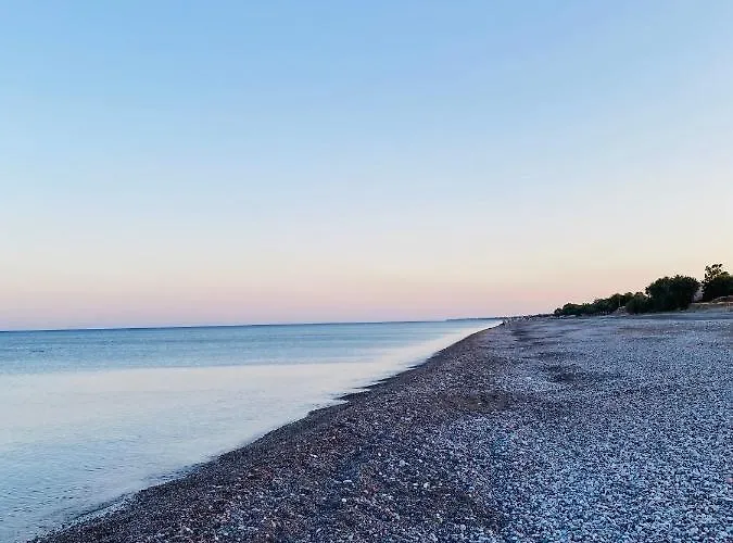 Villa Irilena - Beach House With Private Pool