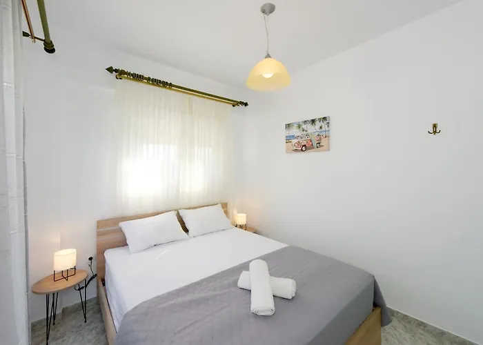 Irilena - 4bdr House * Gennadi