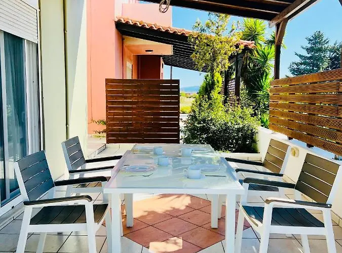 Willa Villa Irilena - Beach House With Private Pool